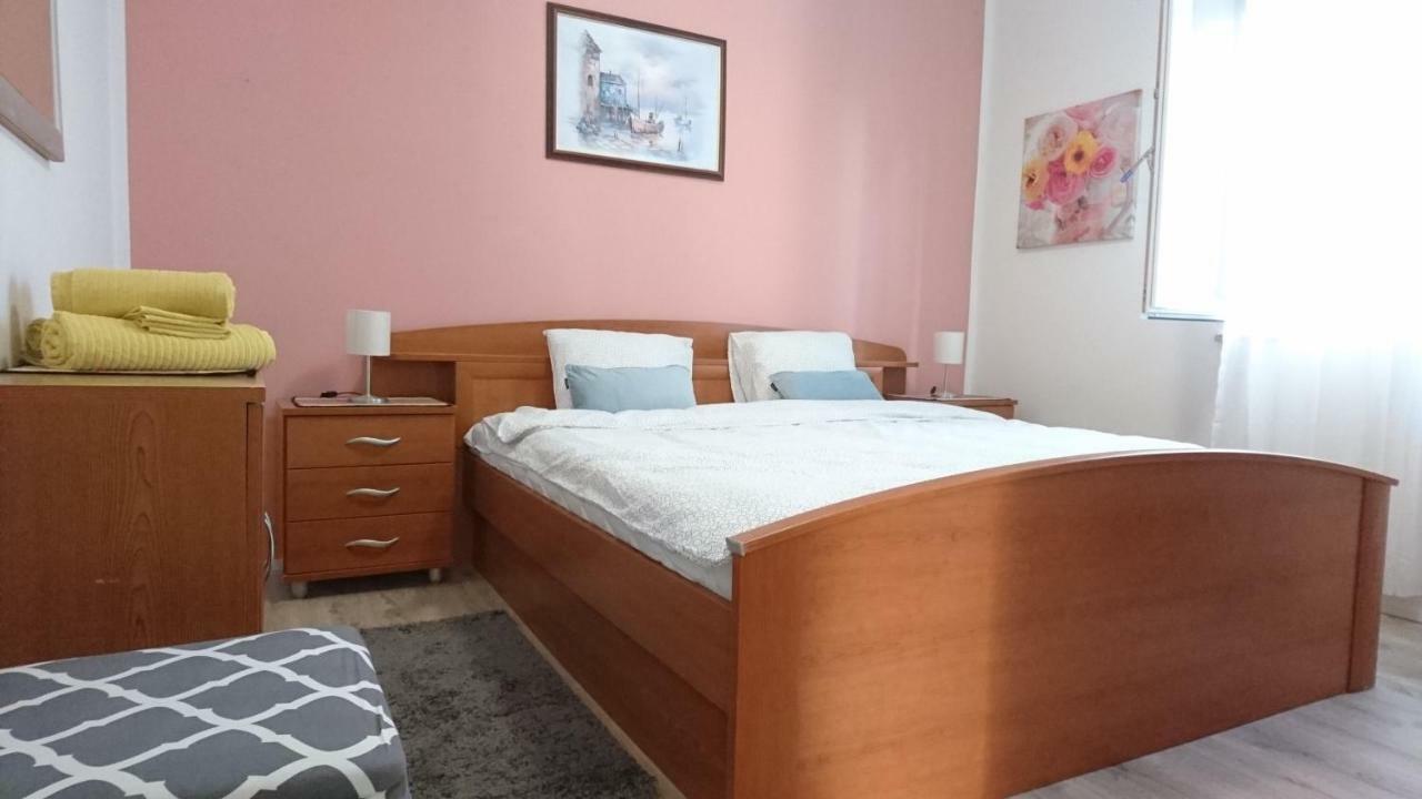 Ela Cres Apartment Ngoại thất bức ảnh