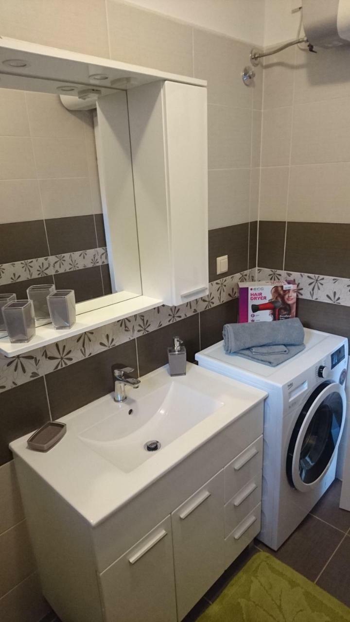 Ela Cres Apartment Ngoại thất bức ảnh